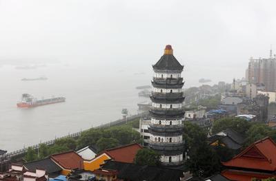 繼“萬里長(zhǎng)江第一塔”塔尖被大風(fēng)吹落后，聊聊：古建筑修繕加固需如何進(jìn)行？